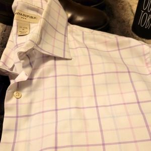 Banana Republic Casual Button Down Shirt